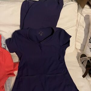 Women’s size small purple scrub set jogger style pants